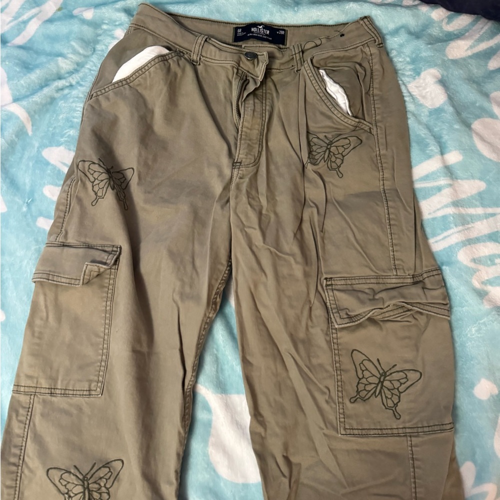 Hollister Khaki Ultra High-Rise Dad Cargo Pants with Butterfly Embroidery